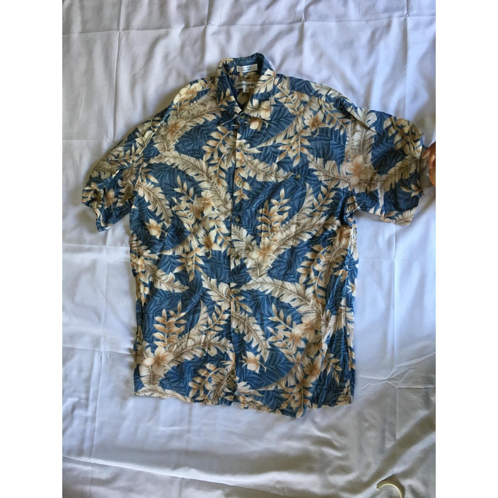 Pierre Cardin Shirt Mens Medium Blue Rayon Hawaiian‎ Aloha Floral Button Up Camp